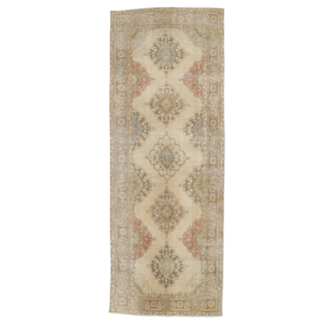 Vintage Rug - 4'8