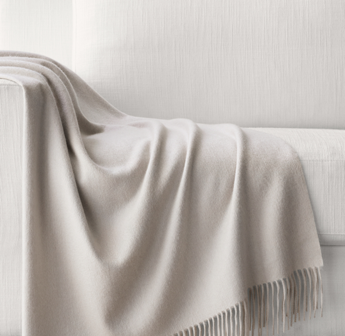 555-Gram Cashmere Throw