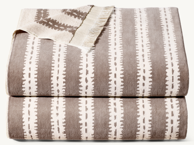 Nazaré Notched Stripe Beach Towel
