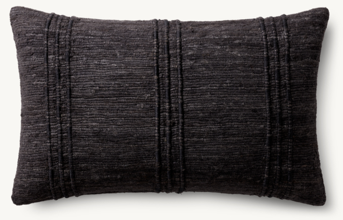 Vue en Hauteur - Seta - Housse de Coussin à Rayures Centrales en Soie Grège - Rectangulaire - Noir Délavé