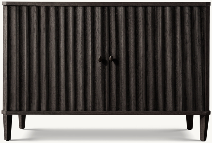 Shown in Black Oak.