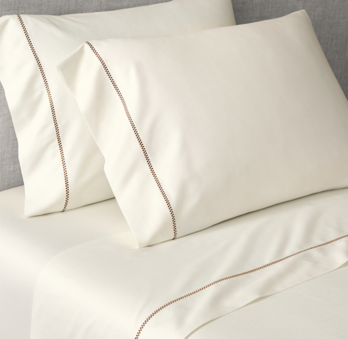 Shown in Ivory/Burnt Caramel.