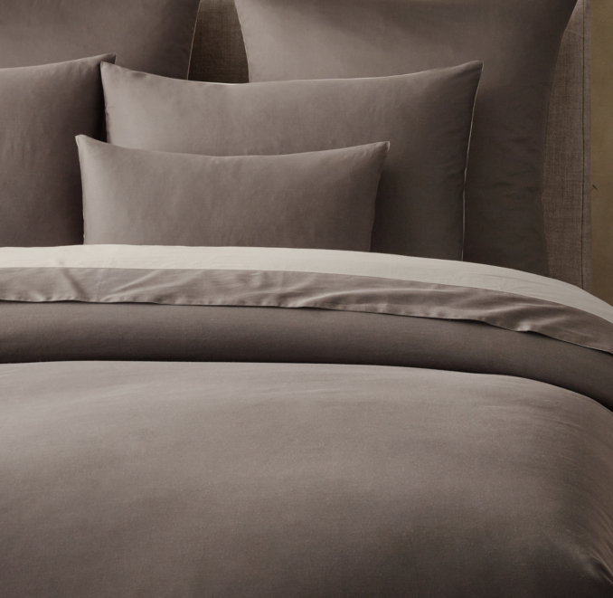 Front view of Italian Sateen Colorblock Duvet Cover 
