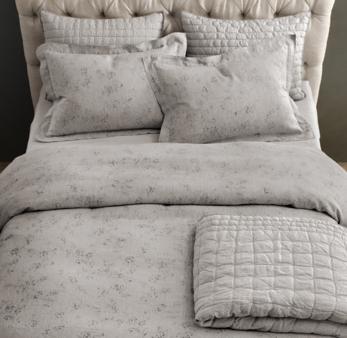 VintageWashed Tufted Belgian Linen Quilt