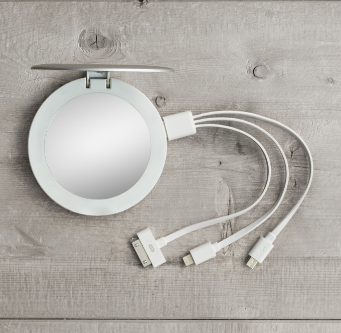 Lighted Compact Mirror Charger