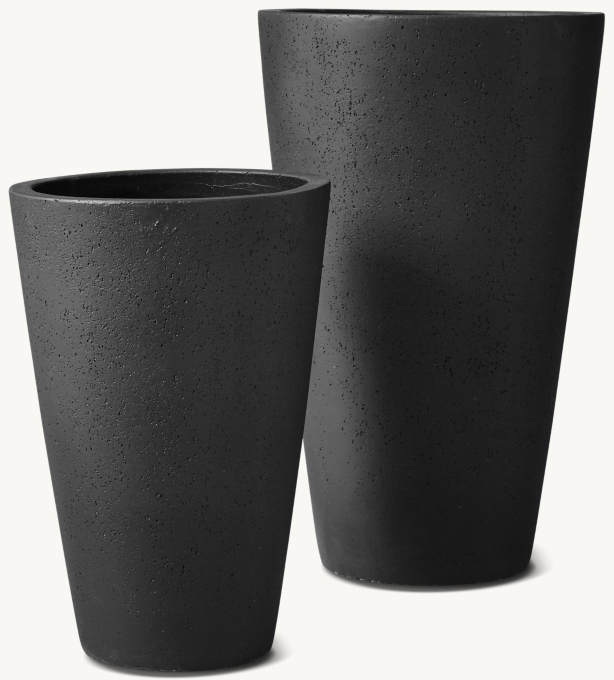 Sizes (left to right) A and D shown in Onyx.