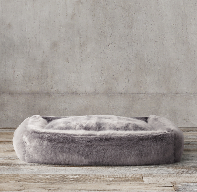 Ultra Faux Fur Pet Bed RH