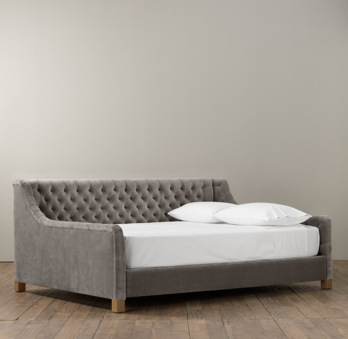 Rh daybed deals with trundle